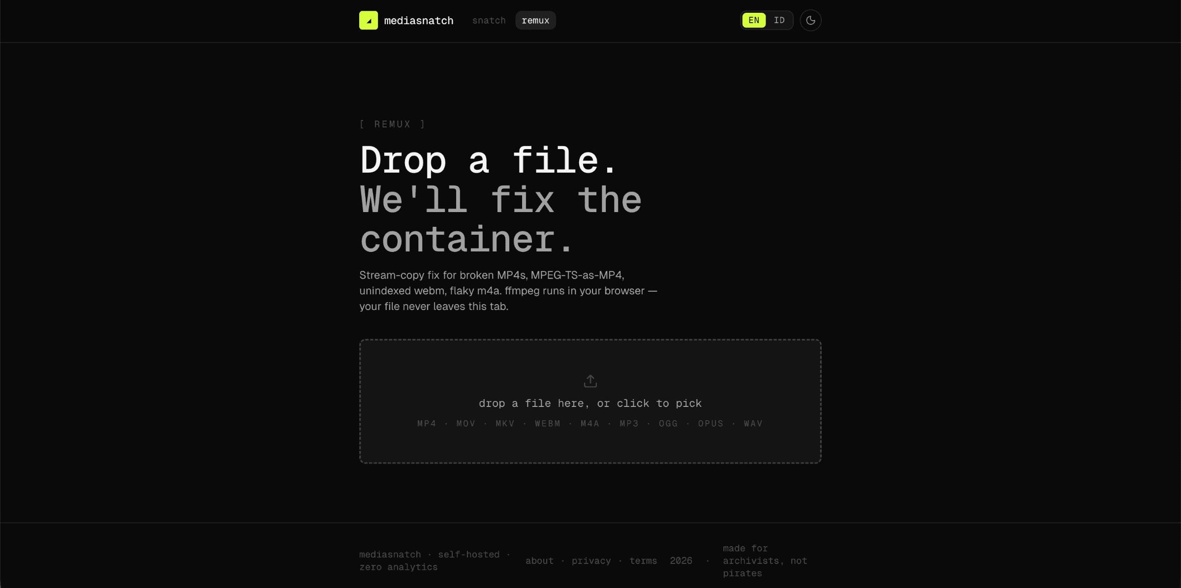 Streaming progress bar with real bytes and ETA — files go straight from yt-dlp stdout to the browser, never the disk.